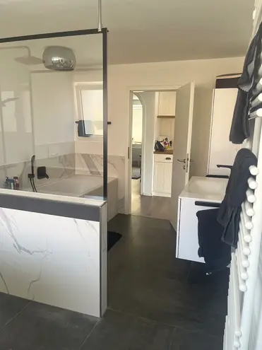 6 Zimmer Wohnung mit 200 m² in Lübeck – Bild 9