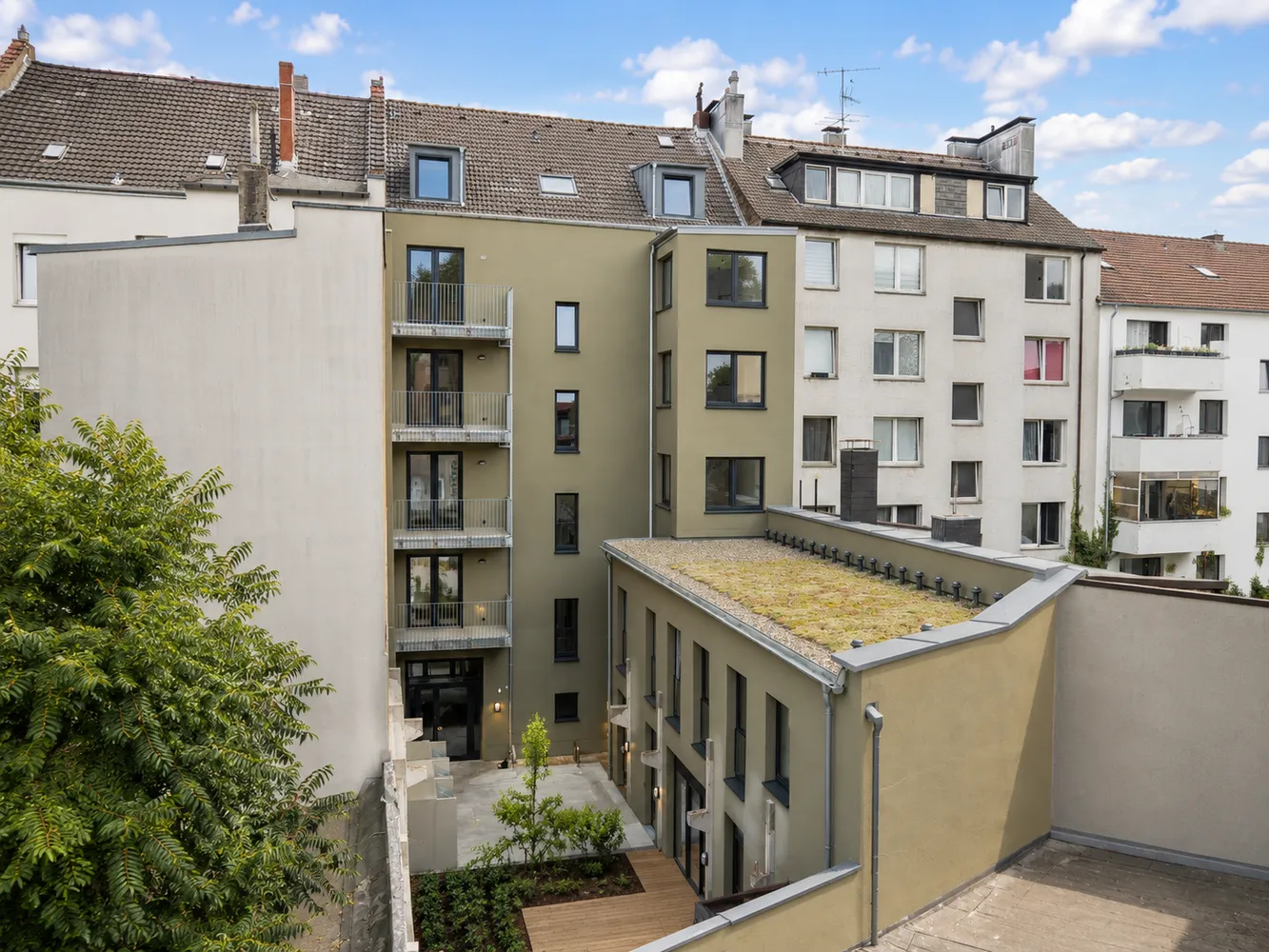 2 Zimmer Wohnung mit 131 m² in Düsseldorf – Bild 11