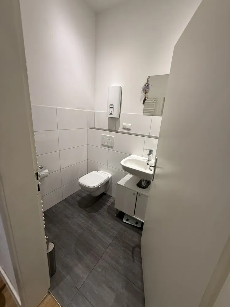 2 room apartment with 50 m² in Cologne – Photo 12