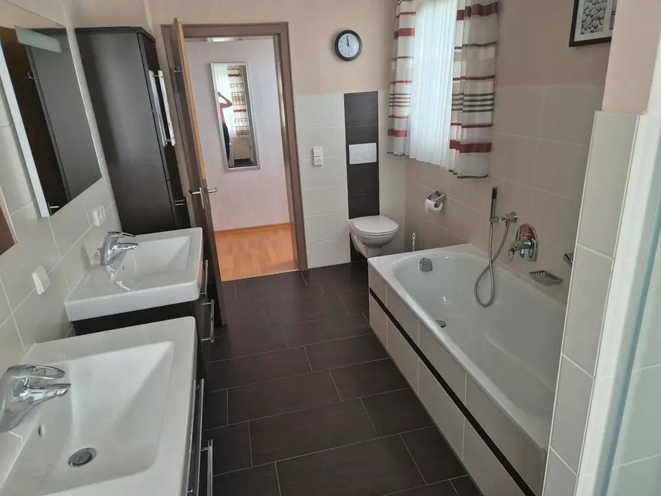5 Zimmer Wohnung mit 144 m² in Bayreuth – Bild 5