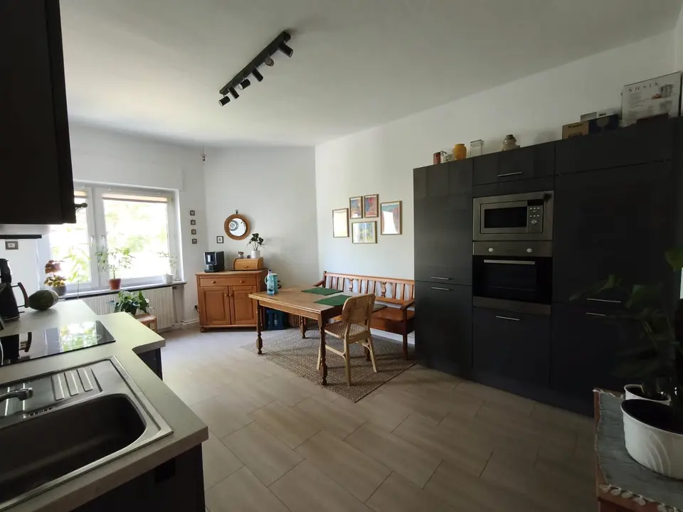 2 Zimmer Wohnung mit 72 m² in Bonn – Bild 2