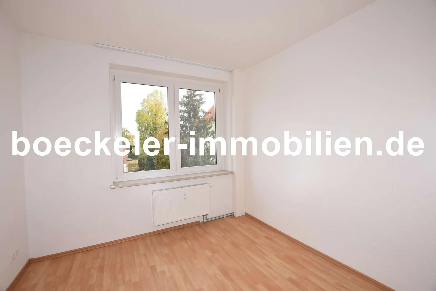 2 Zimmer Wohnung mit 75 m² in Weißenfels – Bild 2