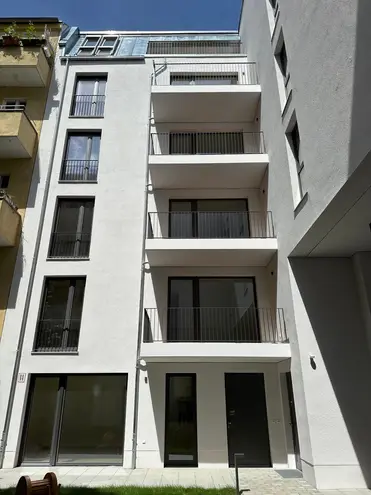 2 Zimmer Wohnung mit 56 m² in Berlin – Bild 4