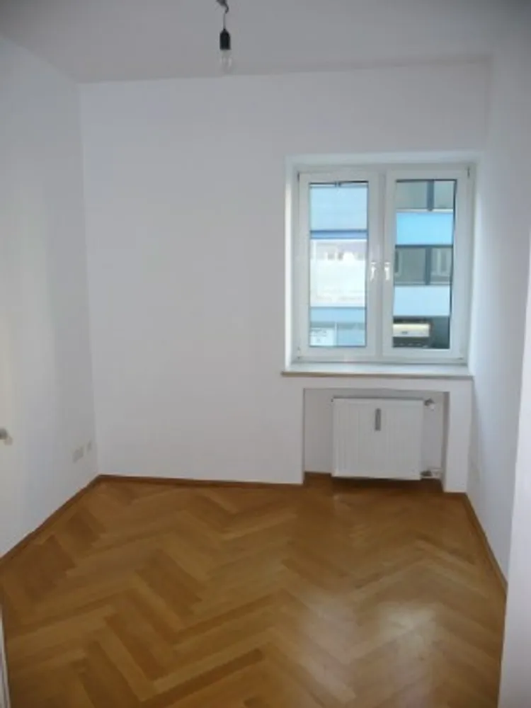 4 Zimmer Wohnung mit 100 m² in München – Bild 10
