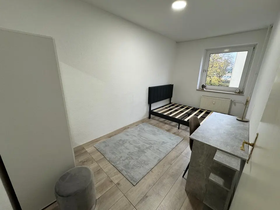 4 Zimmer Wohnung mit 16 m² in Hannover – Bild 6
