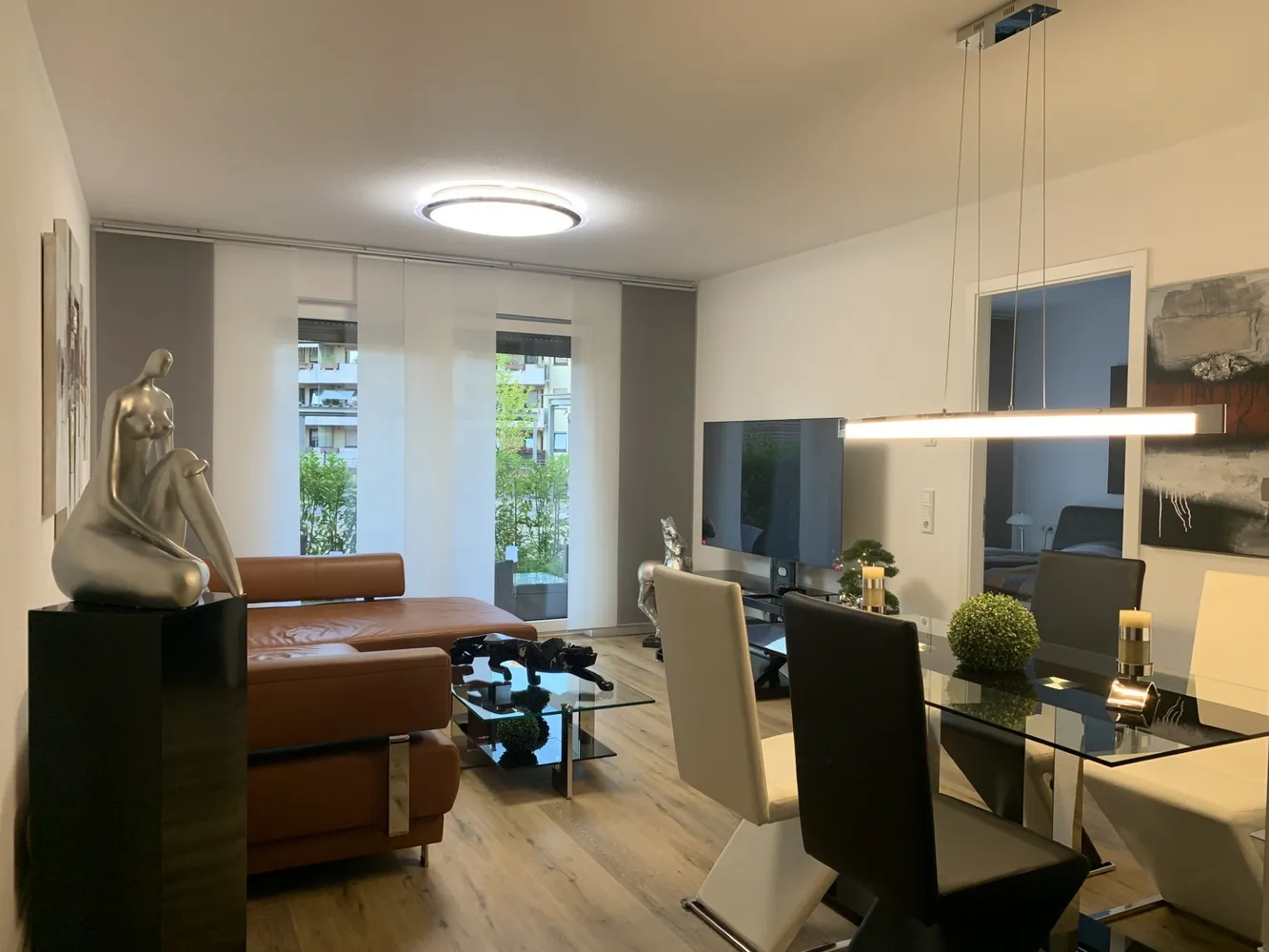 2 Zimmer Wohnung mit 64 m² in Aschaffenburg – Bild 1