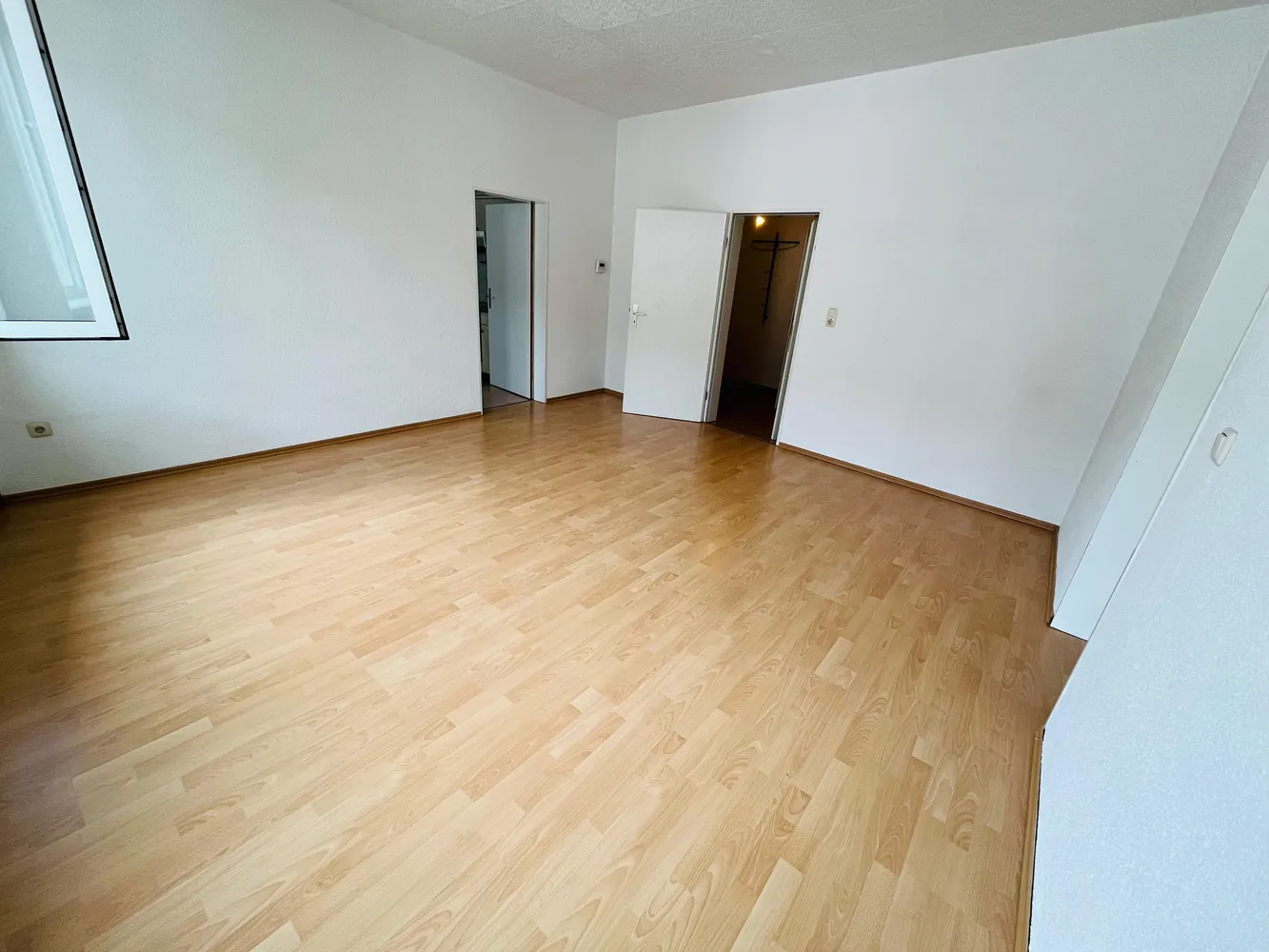 2 Zimmer Wohnung mit 80 m² in Hof – Bild 4