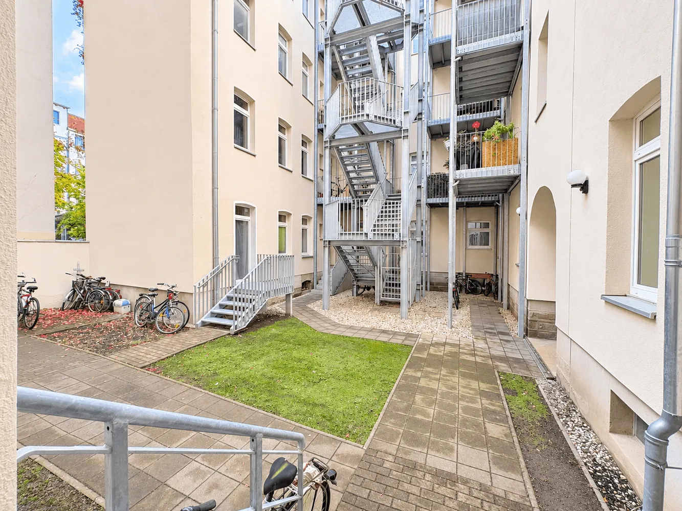 2 Zimmer Wohnung mit 63 m² in Halle (Saale) – Bild 4