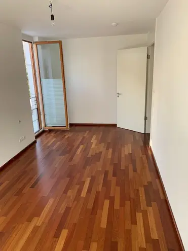 3 Zimmer Wohnung mit 118 m² in München – Bild 4