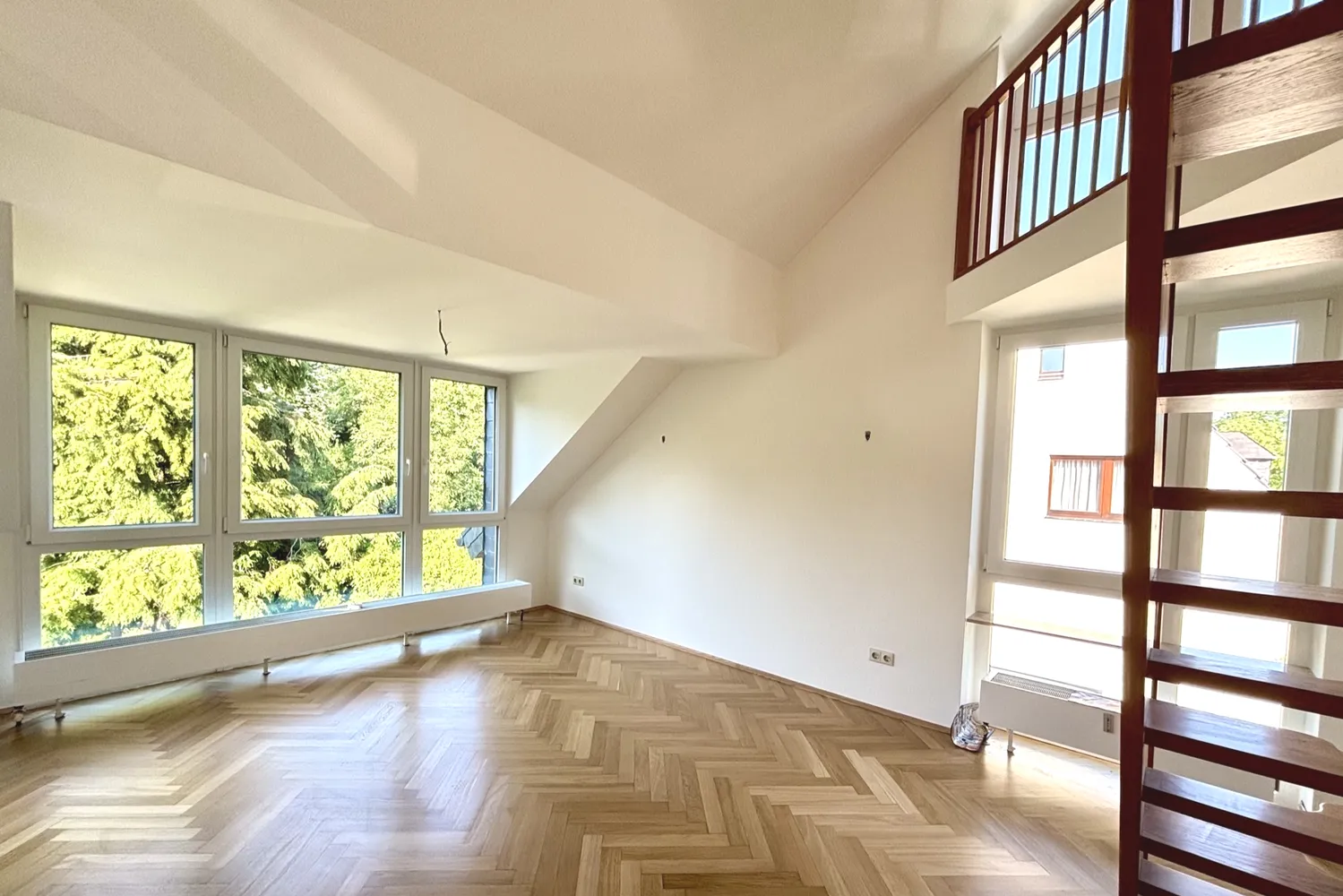 4 Zimmer Wohnung mit 82 m² in Krefeld – Bild 2