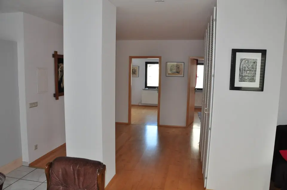 3 Zimmer Wohnung mit 90 m² in Bergisch Gladbach – Bild 4