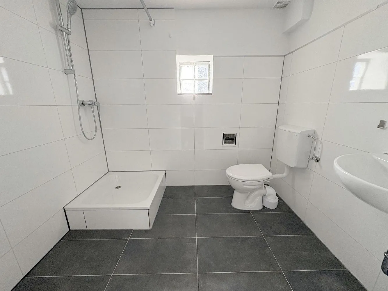 2 Zimmer Wohnung mit 40 m² in Köln – Bild 8