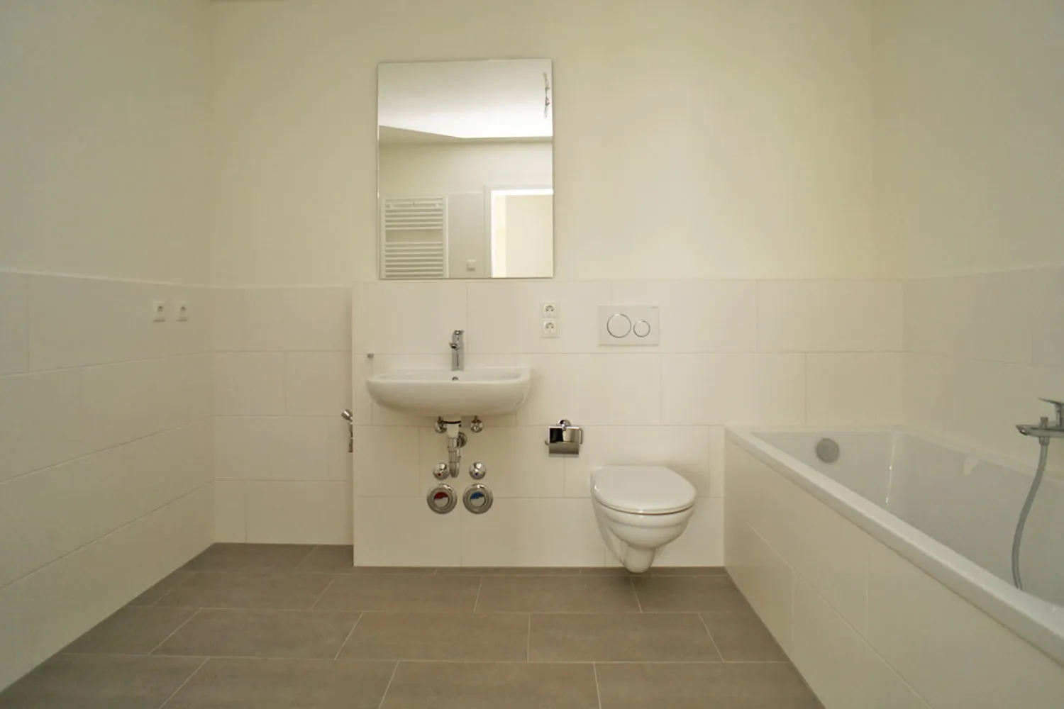 4 room apartment with 99 m² in Dresden – Photo 3