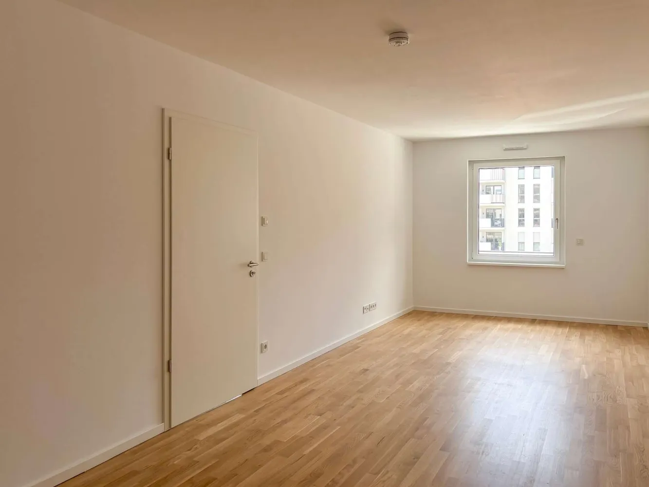2 room apartment with 83 m² in Frankfurt am Main – Photo 2