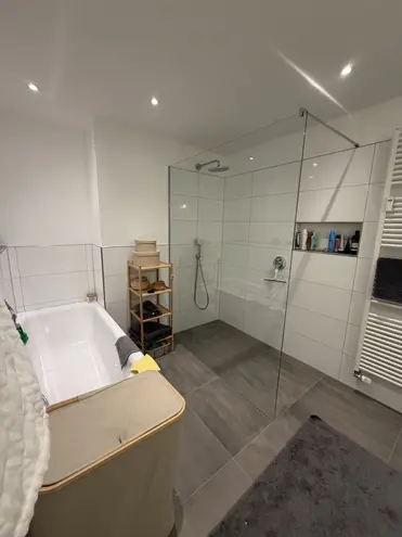 6 Zimmer Wohnung mit 225 m² in Düsseldorf – Bild 8