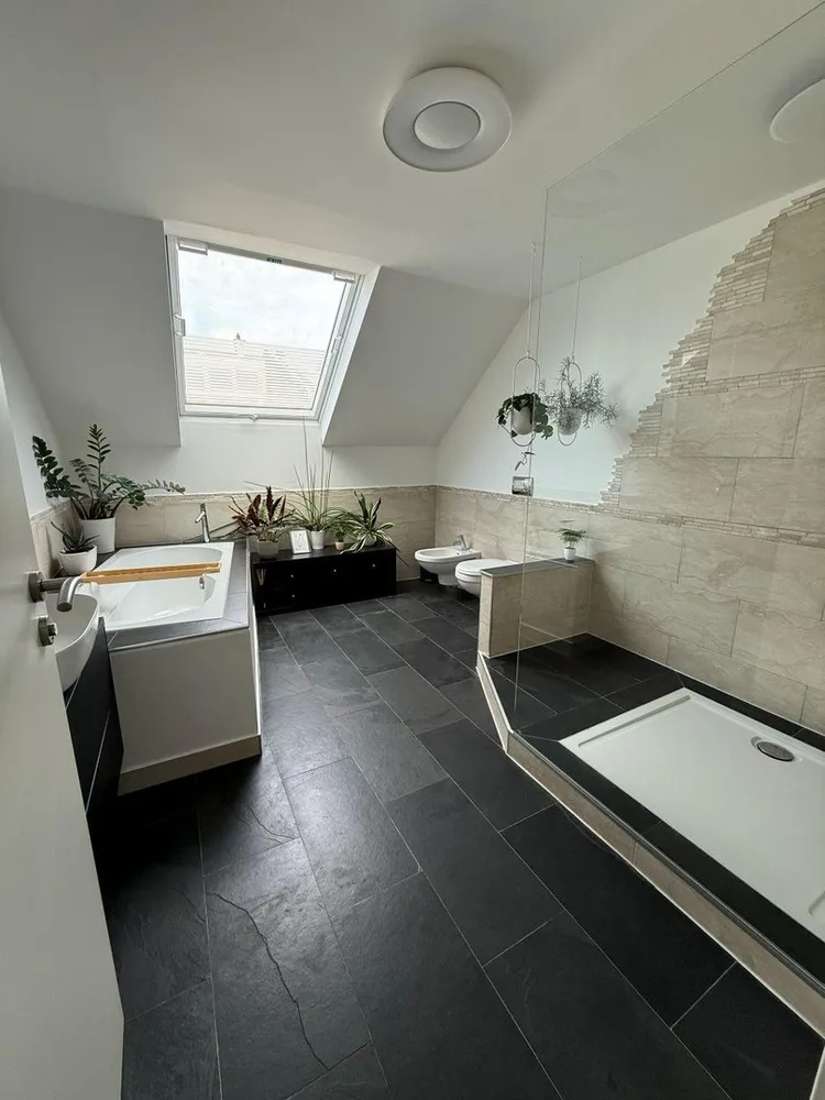 4 Zimmer Wohnung mit 95 m² in Frankfurt am Main – Bild 5