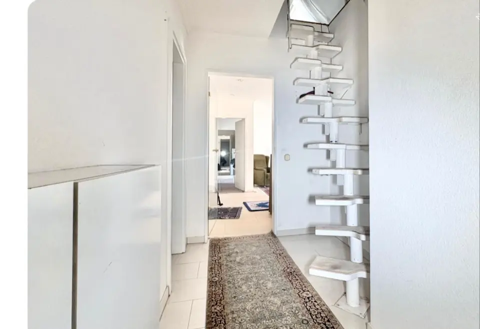 5 Zimmer Wohnung mit 170 m² in Wiesbaden – Bild 4
