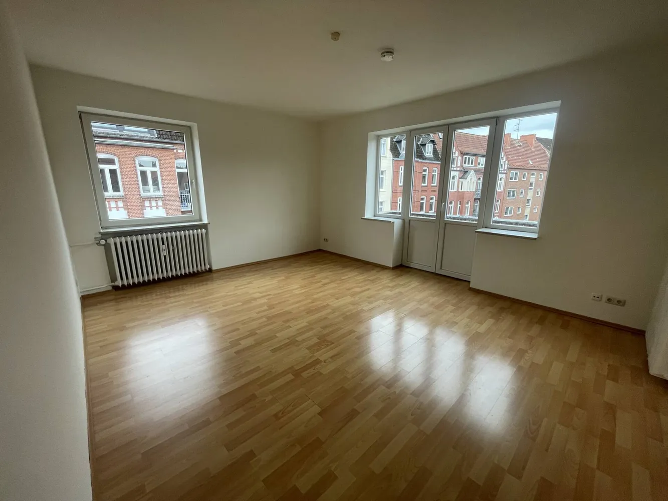 3 Zimmer Wohnung mit 93 m² in Kiel – Bild 1