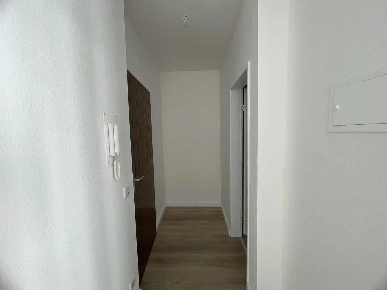 2 Zimmer Wohnung mit 58 m² in Krefeld – Bild 2
