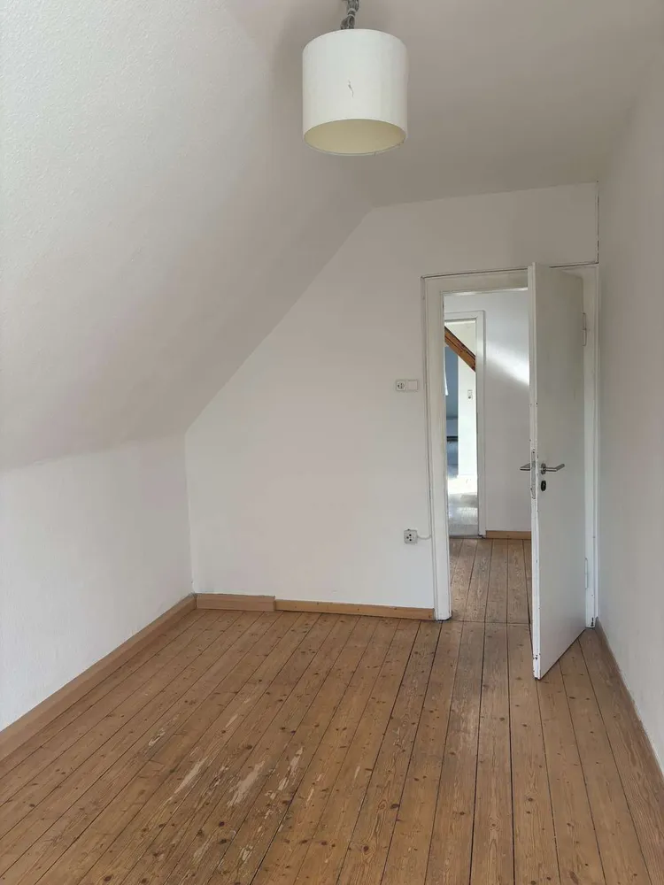 6 Zimmer Wohnung mit 110 m² in Paderborn – Bild 9