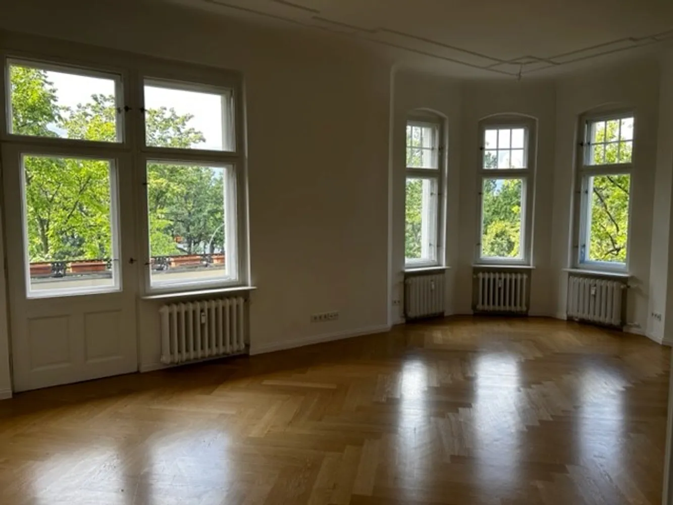 5 room apartment with 213 m² in Berlin – Photo 5