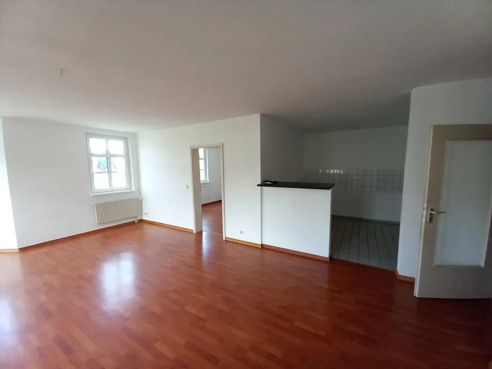 3 Zimmer Wohnung mit 82 m² in Crimmitschau – Bild 2