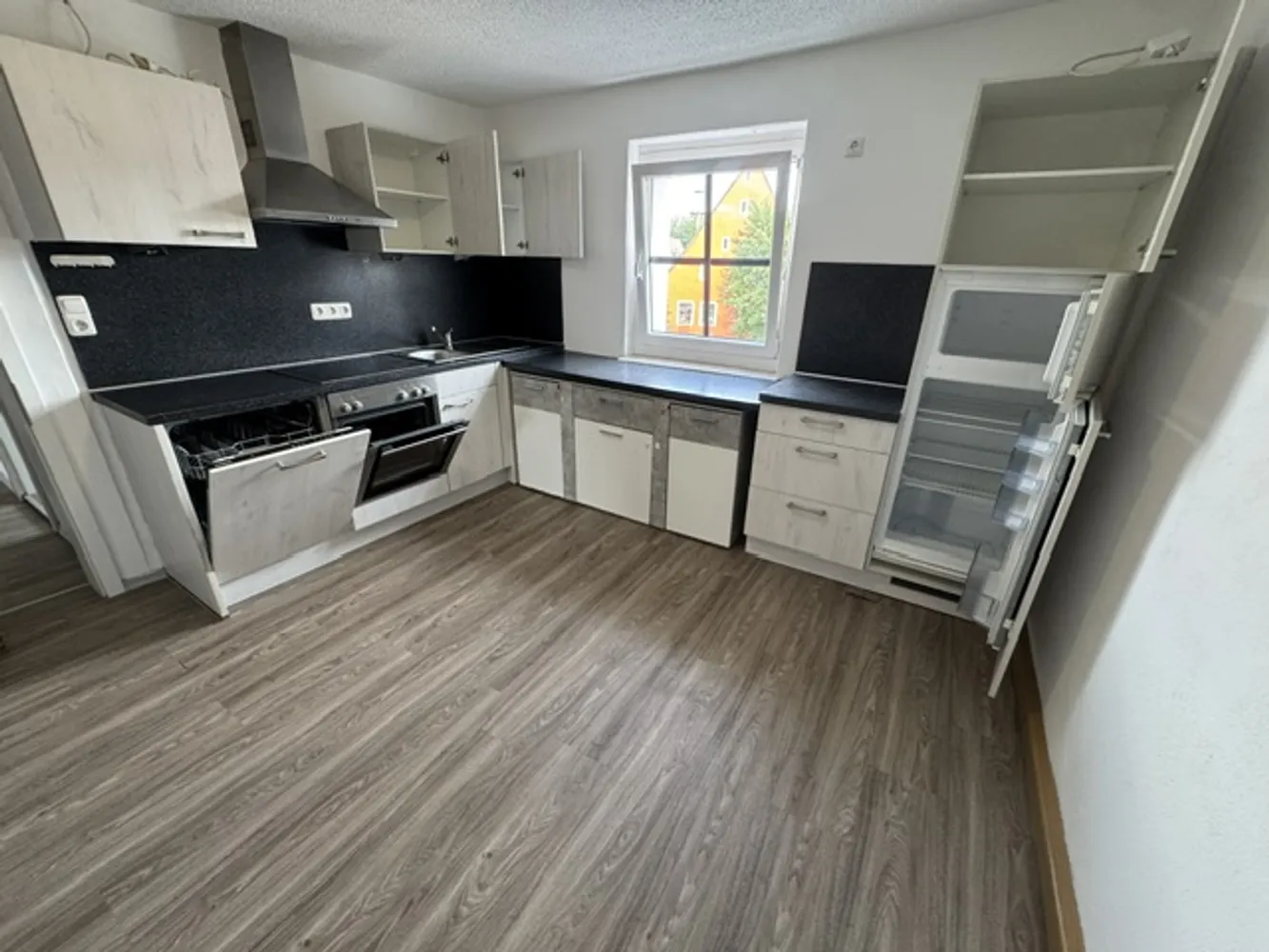 2 room apartment with 75 m² in Weiden in der Oberpfalz – Photo 6