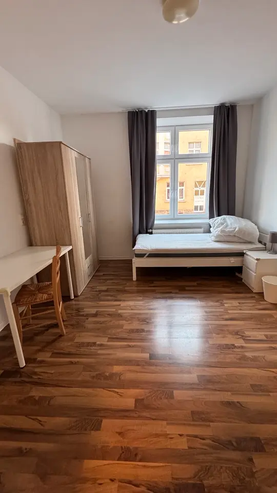 4 Zimmer Wohnung mit 70 m² in Erfurt – Bild 2
