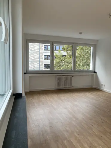 1 Zimmer Wohnung mit 32 m² in Köln – Bild 2