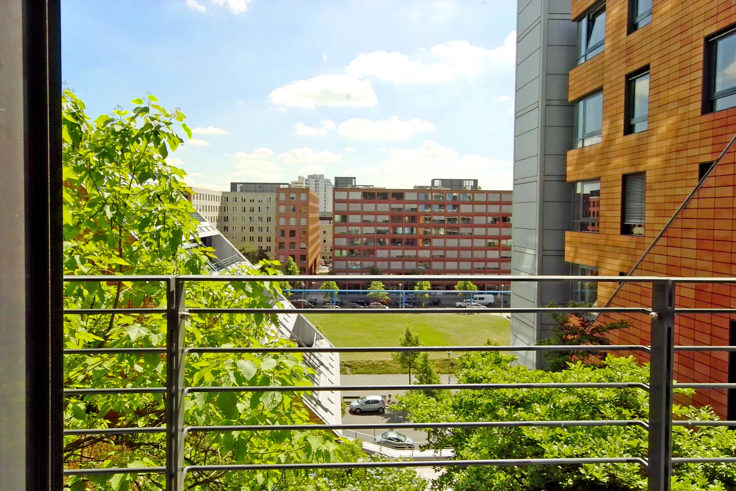 3 Zimmer Wohnung mit 125 m² in Berlin – Bild 1