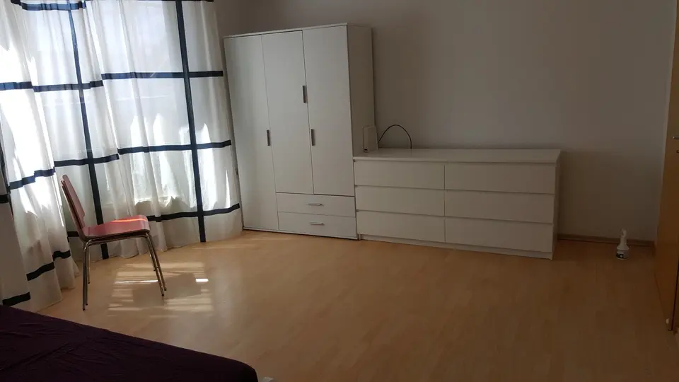 WG-Zimmer mit 32 m² in Böblingen – Bild 2