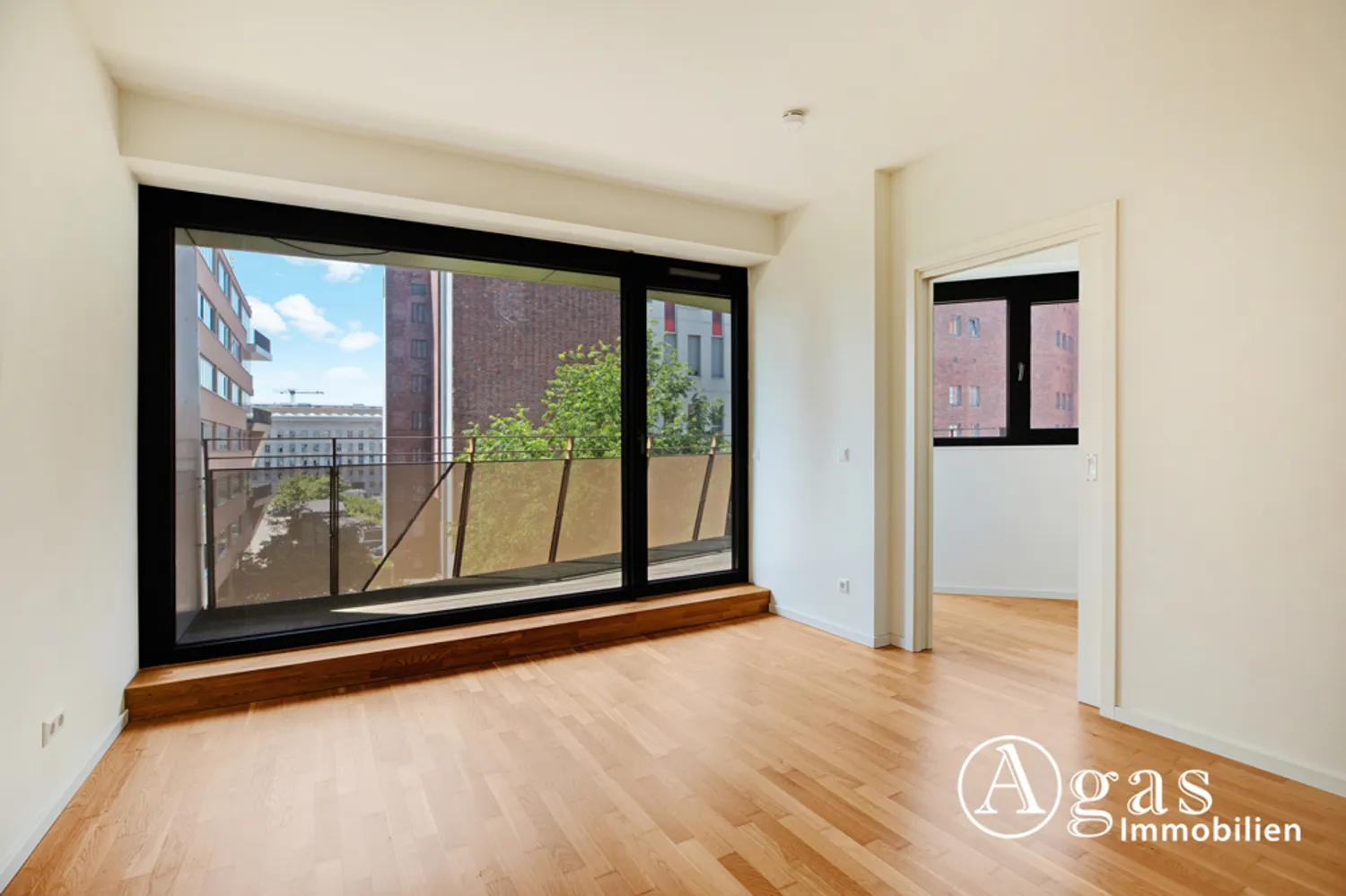 2 Zimmer Wohnung mit 54 m² in Berlin – Bild 1