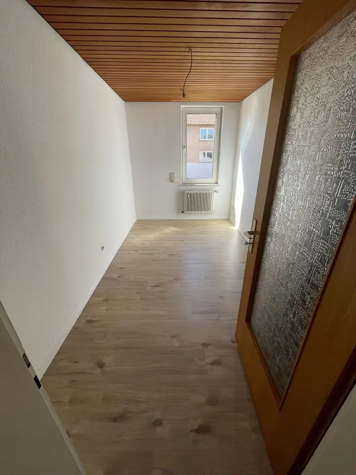 6 Zimmer Wohnung mit 120 m² in Nürtingen – Bild 4