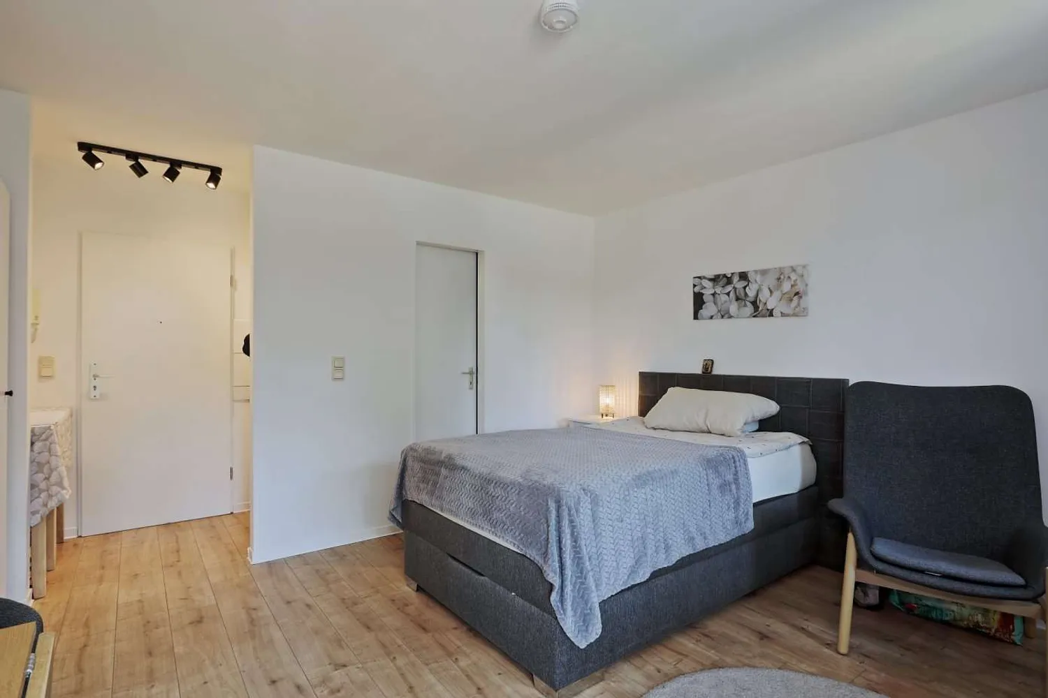 1 Zimmer Wohnung mit 25 m² in Düsseldorf – Bild 4