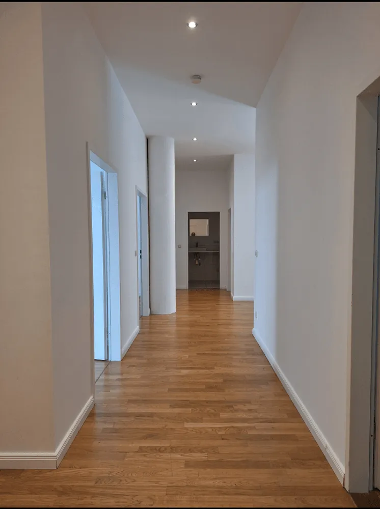 4 Zimmer Wohnung mit 135 m² in Augsburg – Bild 5
