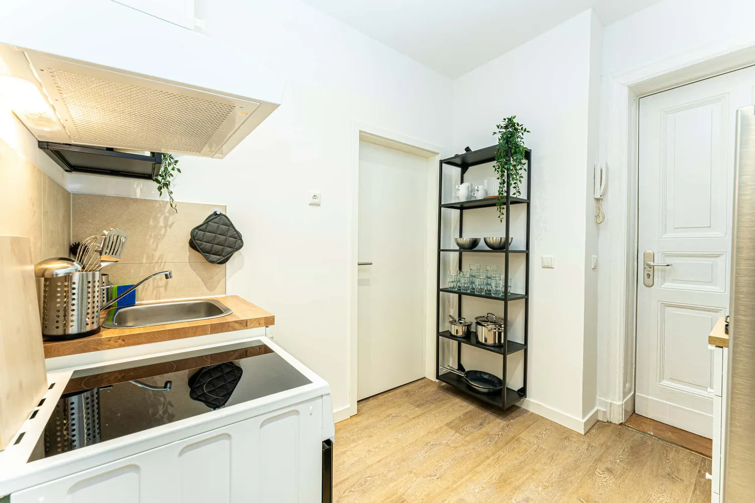 Shared room with 9 m² in Berlin – Photo 7