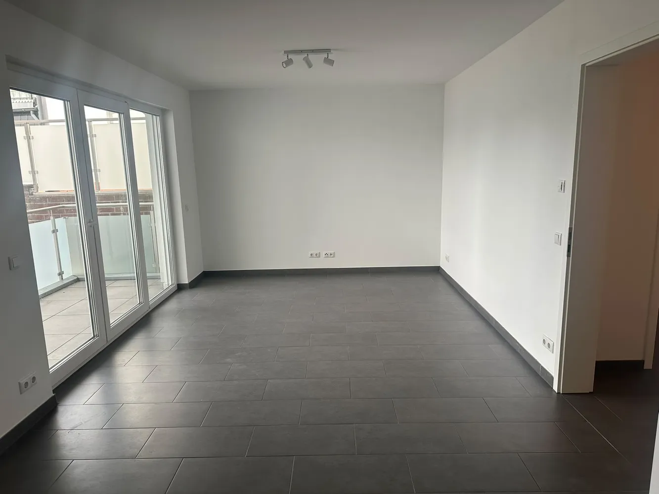 3 Zimmer Wohnung mit 66 m² in Duisburg – Bild 2