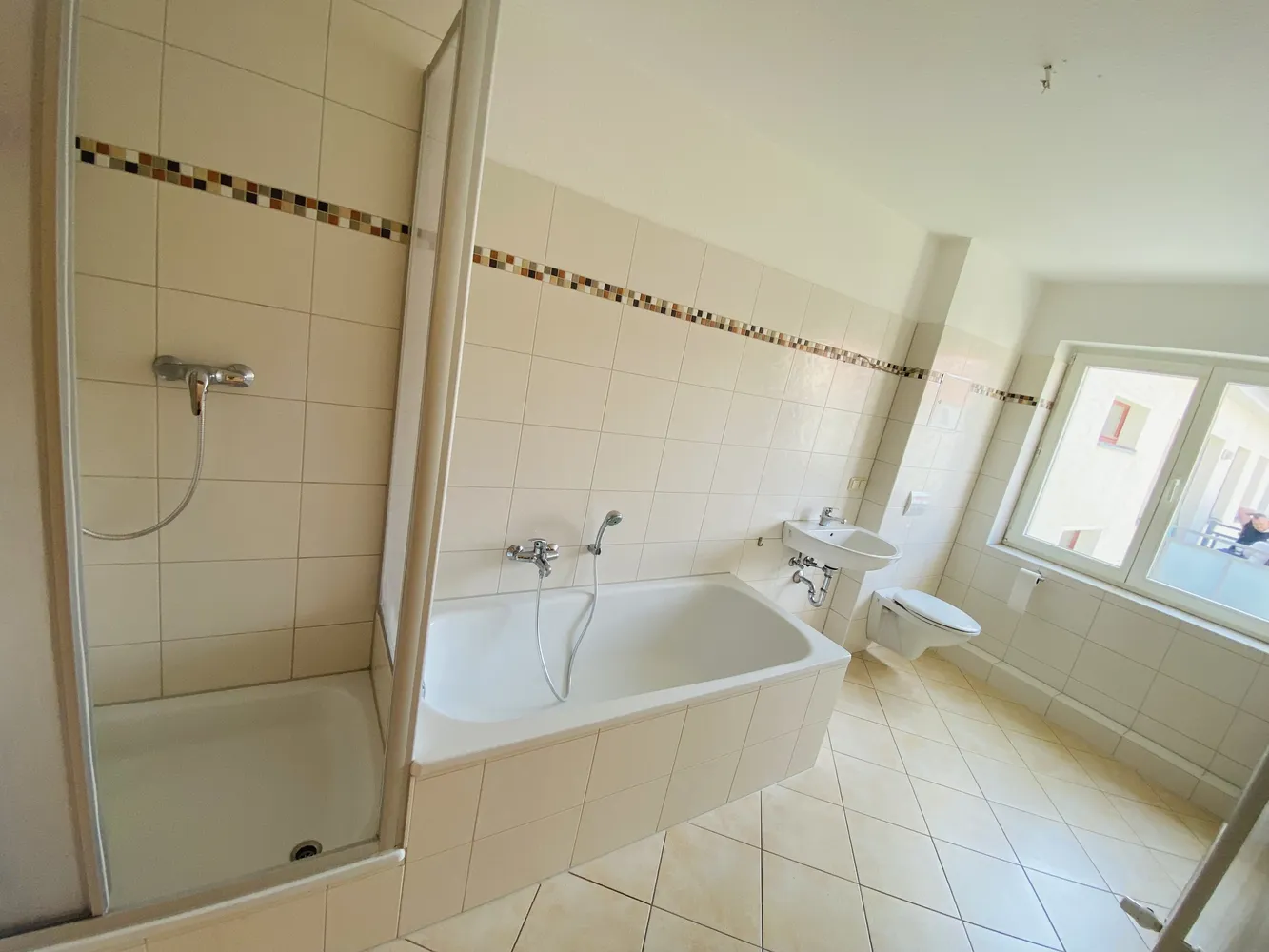 2 room apartment with 60 m² in Magdeburg – Photo 5