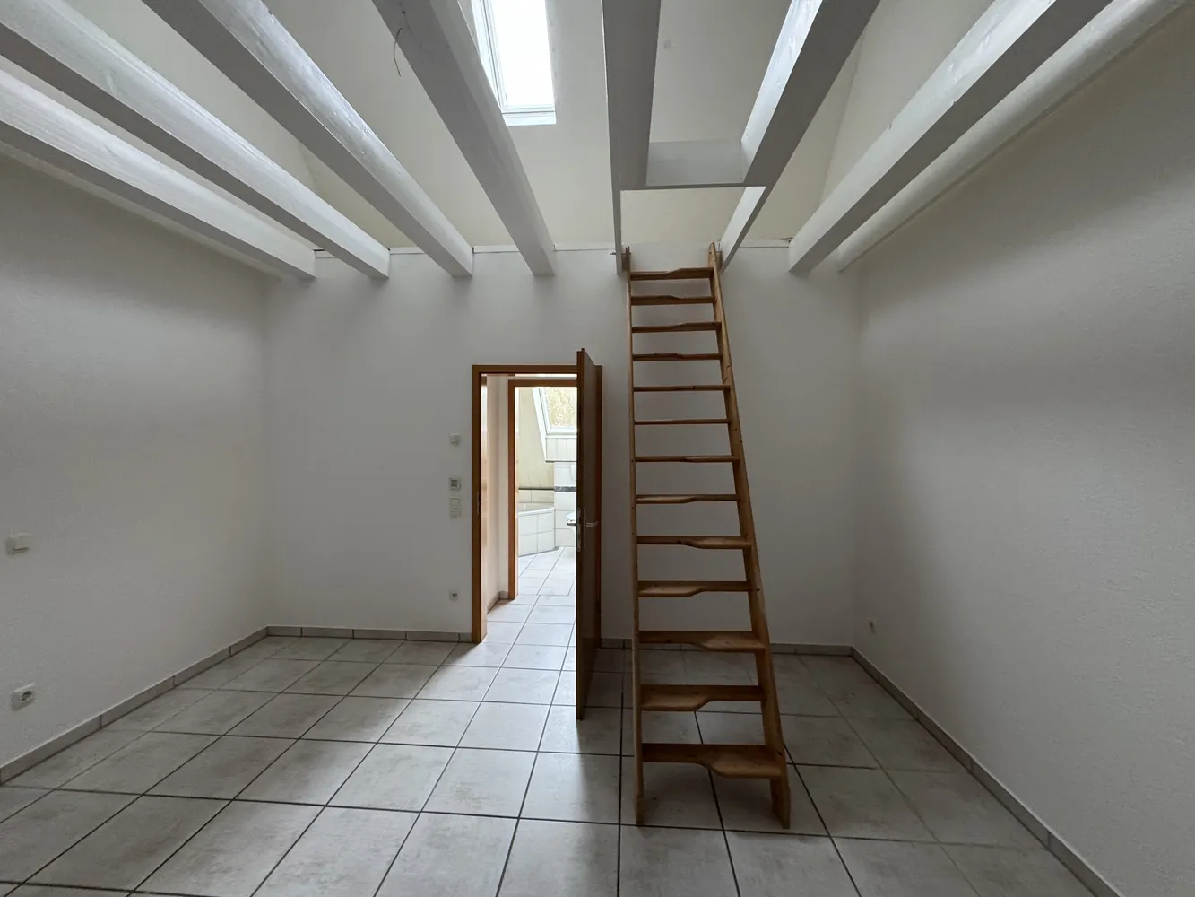 2 Zimmer Wohnung mit 81 m² in Essen – Bild 4