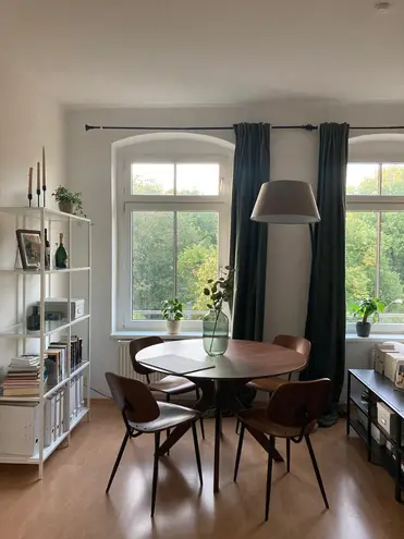 2 Zimmer Wohnung mit 87 m² in Berlin – Bild 1