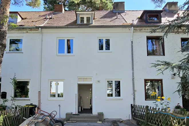 4 Zimmer Haus mit 107 m² in Berlin – Bild 1