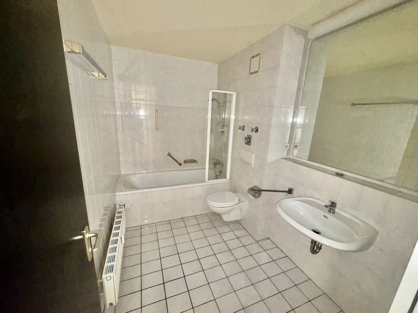 2 Zimmer Wohnung mit 70 m² in Bonn – Bild 12