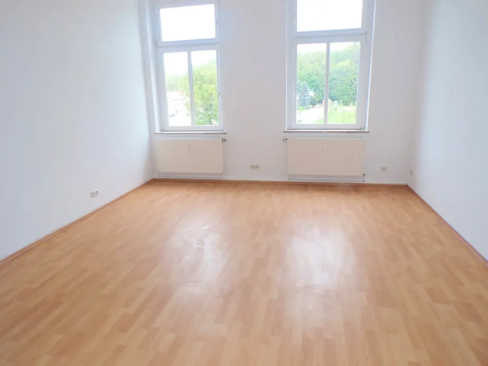 4 Zimmer Wohnung mit 120 m² in Werdau – Bild 9