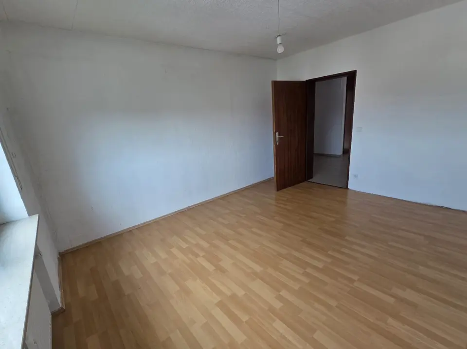 3 Zimmer Wohnung mit 85 m² in Mörfelden-Walldorf – Bild 2