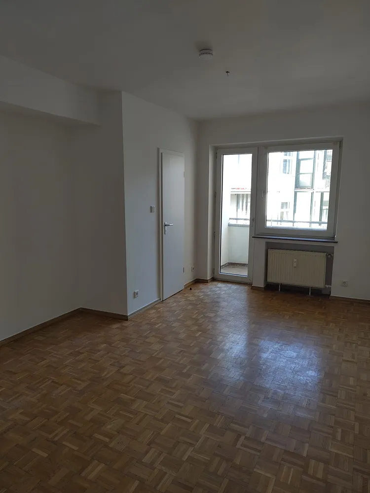4 Zimmer Wohnung mit 117 m² in Düsseldorf – Bild 1