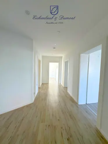 4 Zimmer Wohnung mit 106 m² in Saarbrücken – Bild 2