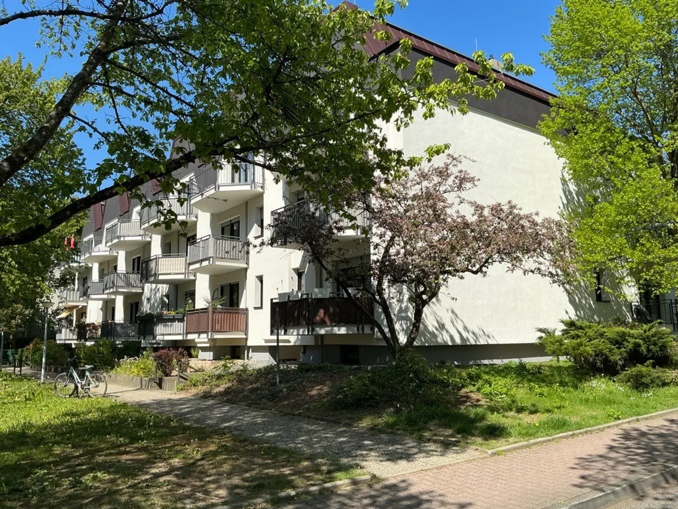 2 Zimmer Wohnung mit 72 m² in Frankfurt am Main – Bild 1