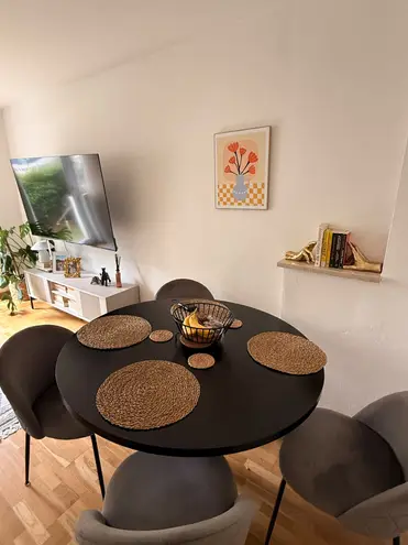 3 Zimmer Wohnung mit 70 m² in München – Bild 2