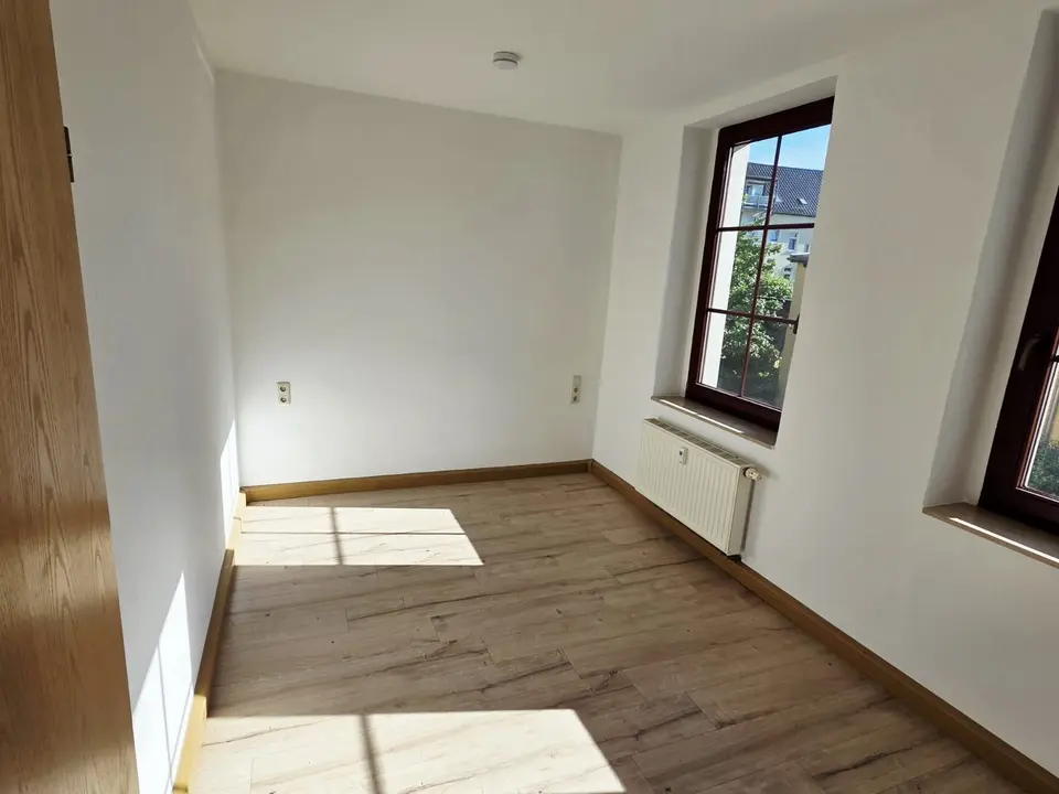 2 Zimmer Wohnung mit 40 m² in Werdau – Bild 3