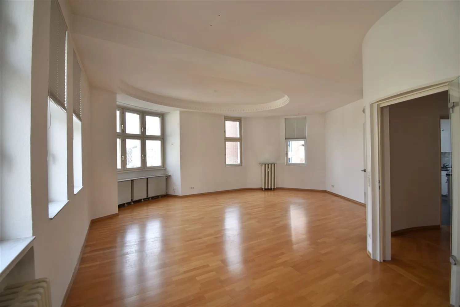 3 Zimmer Wohnung mit 139 m² in Düsseldorf – Bild 1